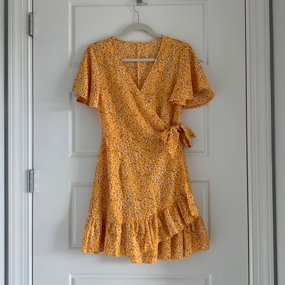 Womens Summer Ruffle Sleeve Dress